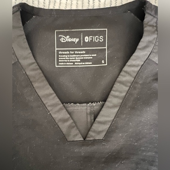 DINSEY X FIGS COLLAB - Picture 3 of 16